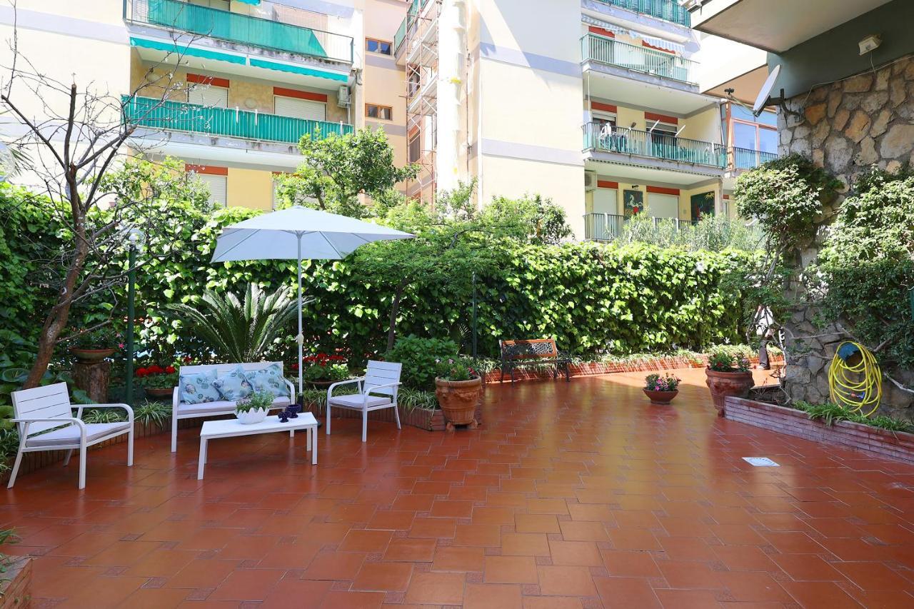 Apartmán Garden House Giulia Sorrento Exteriér fotografie